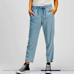 NWT 🆕 GAP Easy Straight Pull-On Pants With Washwell™ XS petite
